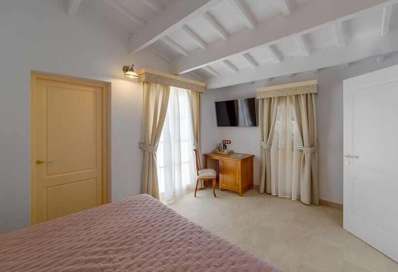 Номер Deluxe, Seranova Luxury Hotel   Adults Only