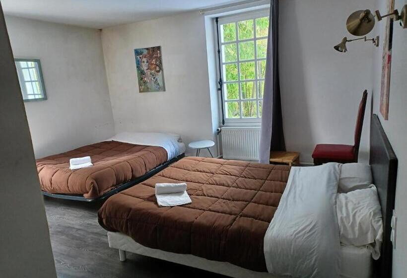 Четырехместный Номер Стандарт, L Auberge De La Forêt