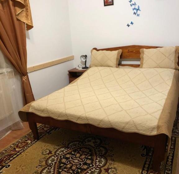 Номер Стандарт, біля комори