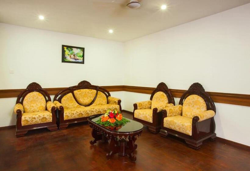 Полулюкс с Балконом, Nsk Anamthara Resort Private Limited