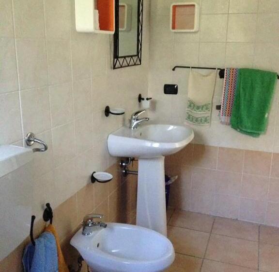 اتاق استاندارد, B&b La Tasgia