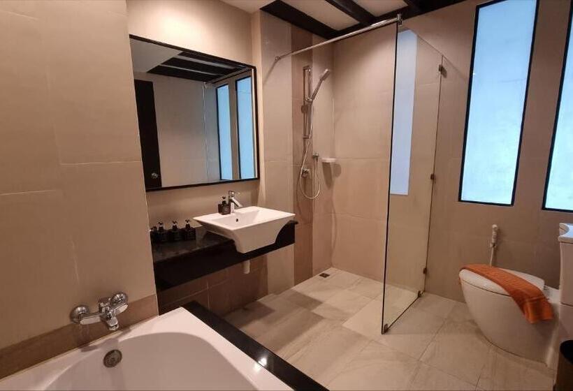 Номер Deluxe Вид на Бассейн, Ananta Burin Resort   Sha Extra Plus