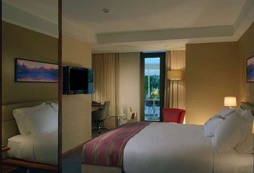 Стандартный Номер Кровать Кинг, Hilton Dalaman Sarigerme Resort & Spa