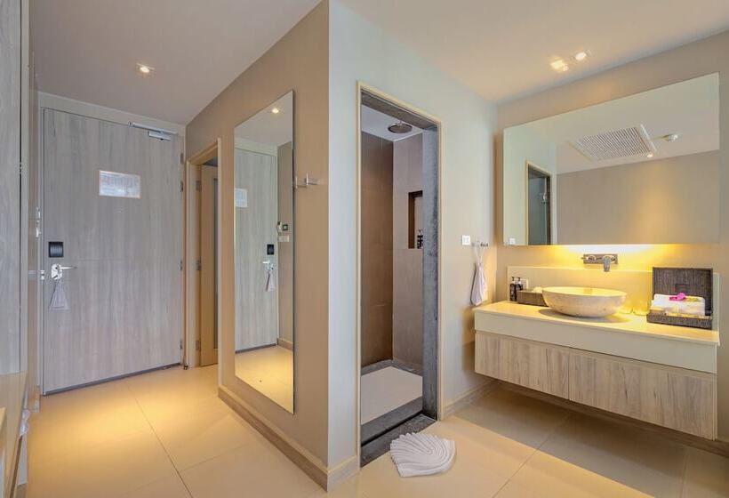 디럭스 룸 바다 전망, Cape Sienna Phuket Gourmet Hotel & Villas   Sha Extra Plus