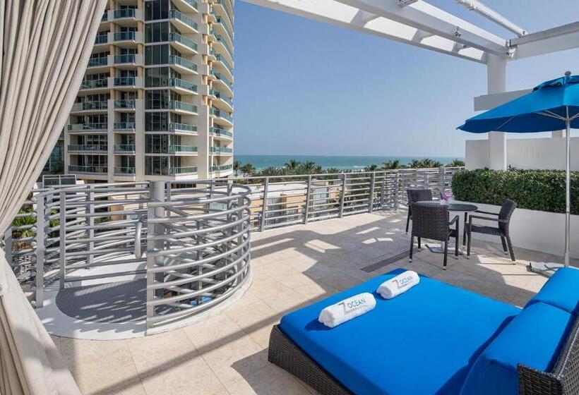 סוויטה צדדית נוף לים, Z Ocean Hotel, Classico A Sonesta Collection