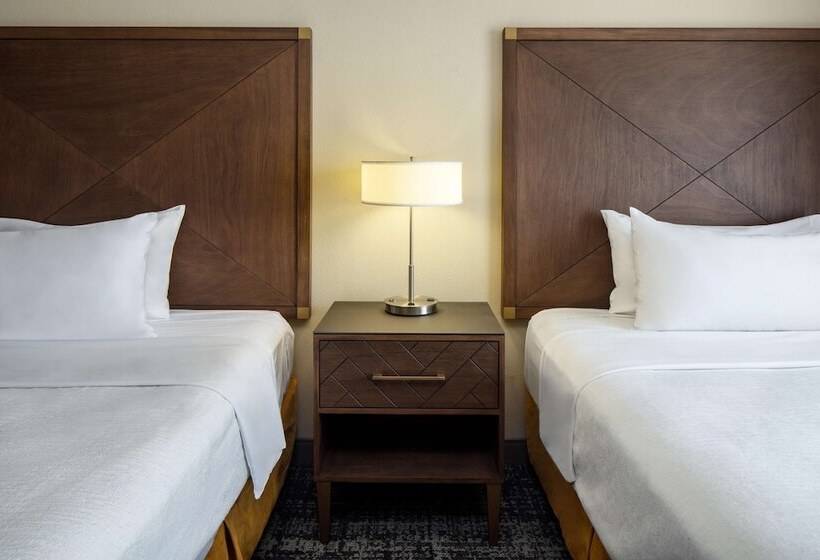 Sviitti Liikuntarajoitteisille, Embassy Suites By Hilton Laredo