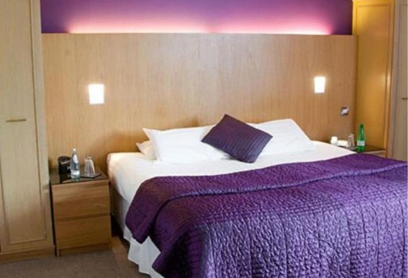 Номер Стандарт Трехместный, Rooms At 1703