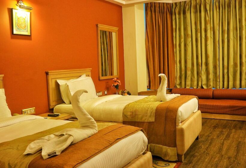 デラックスルーム, Dee Marks Hotel & Resorts