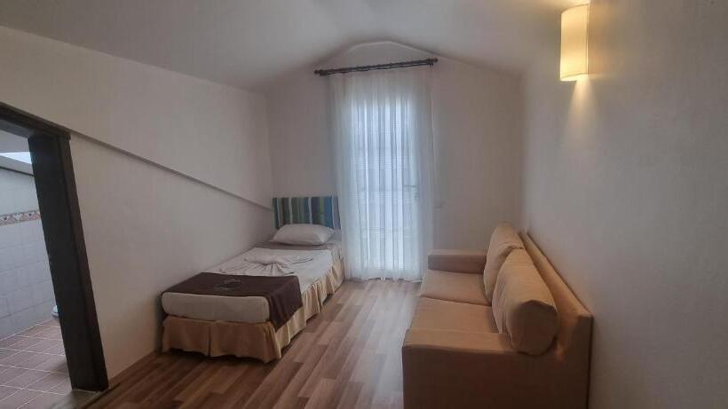 Четырехместный Номер Deluxe, Efe Hotel Gocek