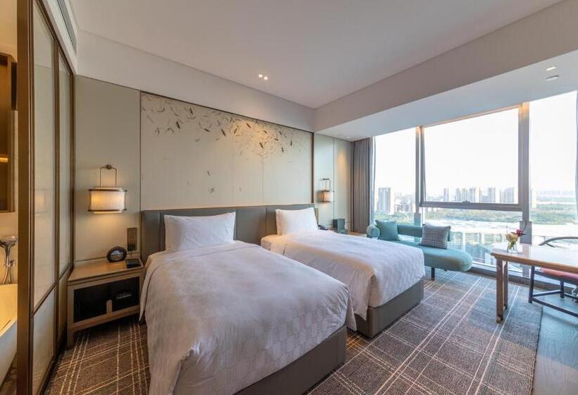 Номер Стандарт, Hualuxe Xi An Chanba, An Ihg