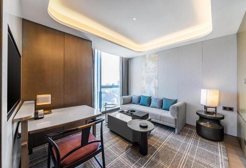 Номер Клуб Кровать Кинг, Hualuxe Xi An Chanba, An Ihg