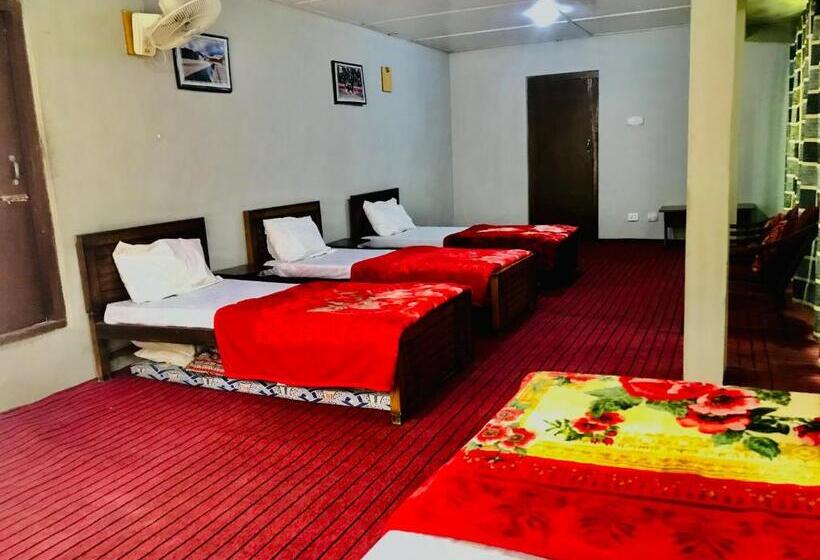 اتاق استاندارد چهار تخته, Skardu Lodge