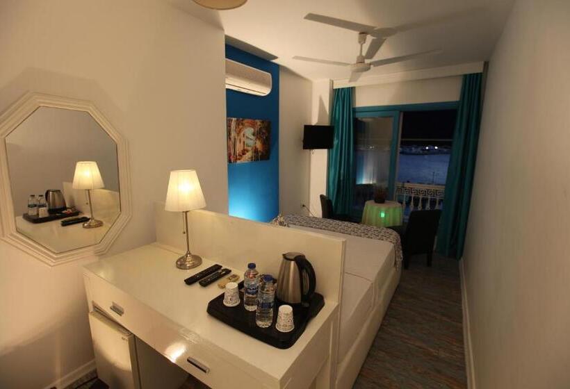 オーシャンビュースタンダードルーム, Larimar Hotel Cesme