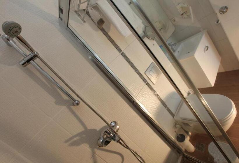 オーシャンビュースタンダードルームバルコニー付き, Larimar Hotel Cesme
