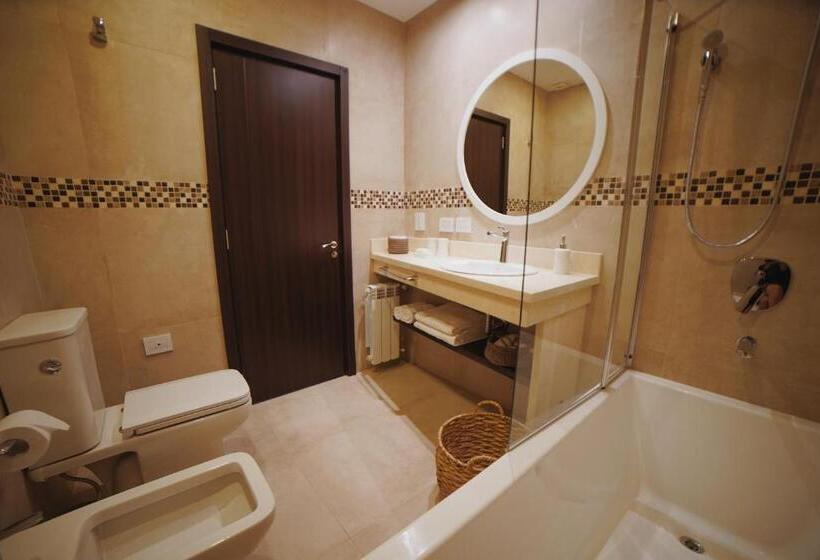 استودیوی استاندارد, Awka Apart