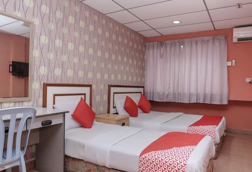 Трехместный Номер Deluxe, Oyo 90167  Tiara