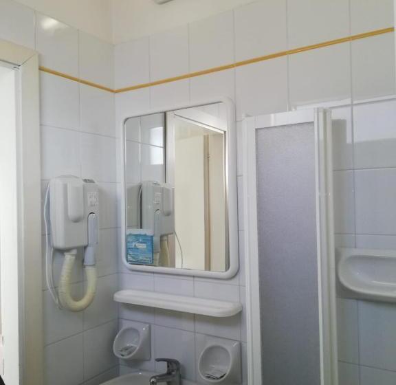 Номер Economy, Moresco   Piscina Beach Village