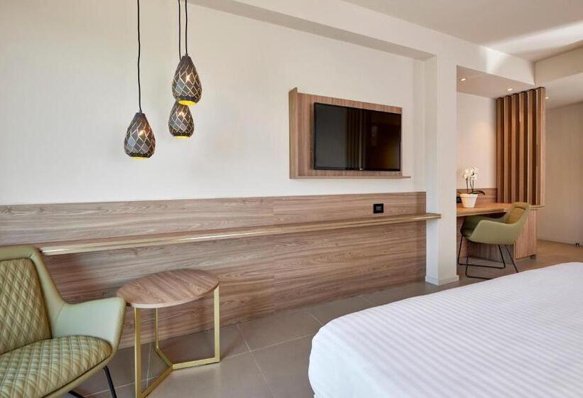 Полулюкс Вид на Озеро, Park Hotel Casimiro
