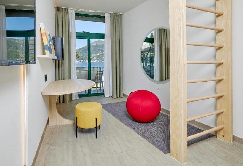 Superior room with lake view, Park Hotel Casimiro