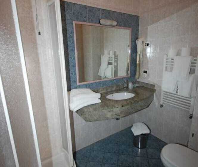 اتاق استاندارد چهار تخته, Bella Riviera Lungomare