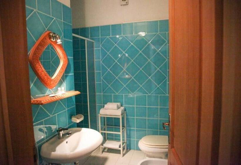 Полулюкс Вид на Море, Micalosu