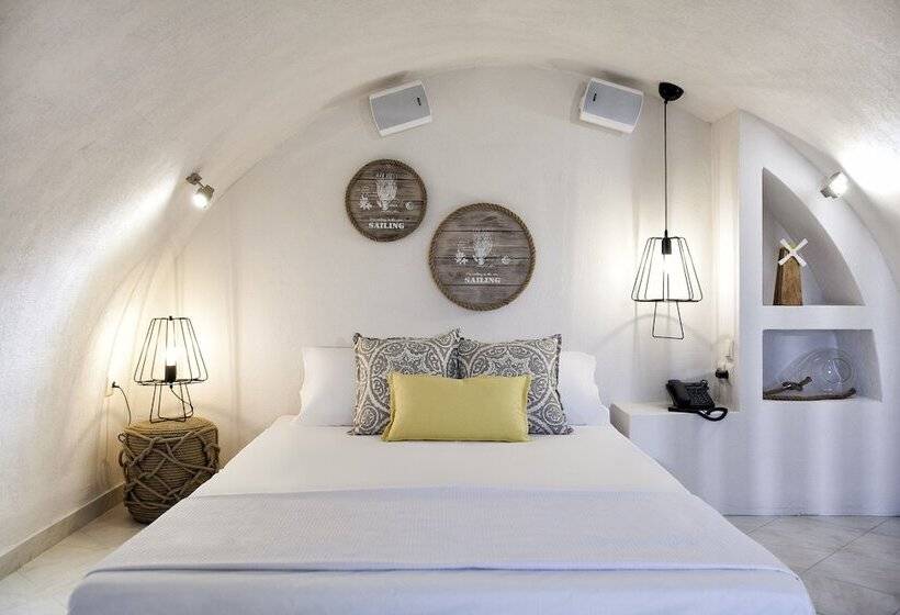 스탠다드 스튜디오, Privee Santorini