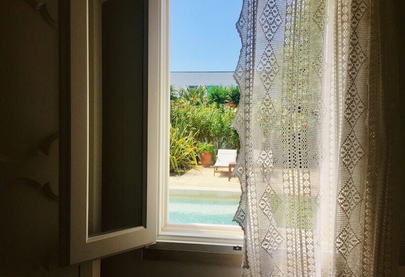 Suite with Pool, Tenuta Centoporte