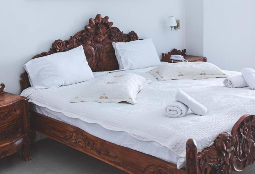 Трехместный Номер Deluxe Вид на Море, Villa Sevasti