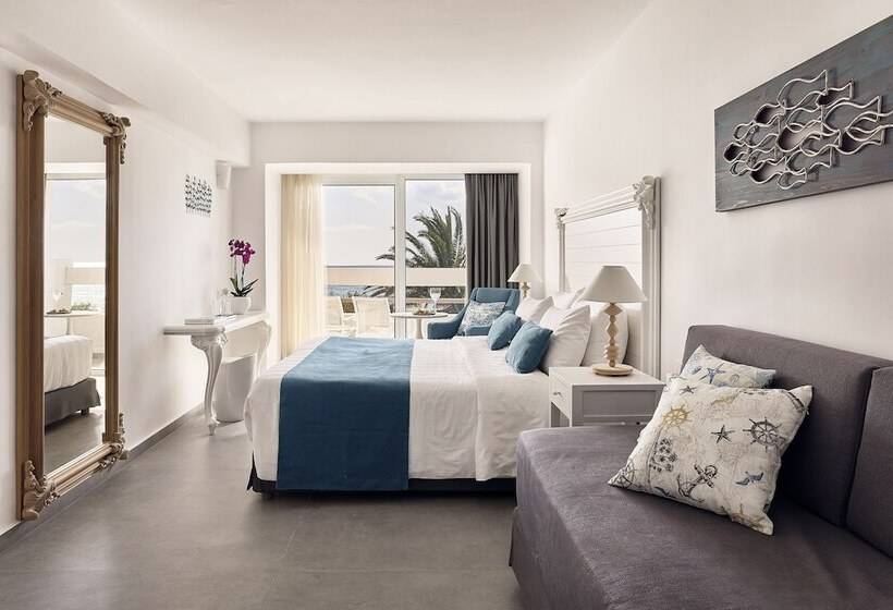 اتاق اساندارد با چشم‌انداز جانبی به دریا, Tylissos Beach Hotel   Adults Only