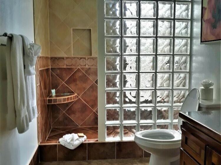 سوئیت خانواده 2 خوابه, Brahma Blue Resort