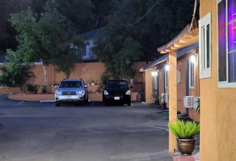 חדר דלוקס, Day N Night Inn   Near Universal Studios Hollywood