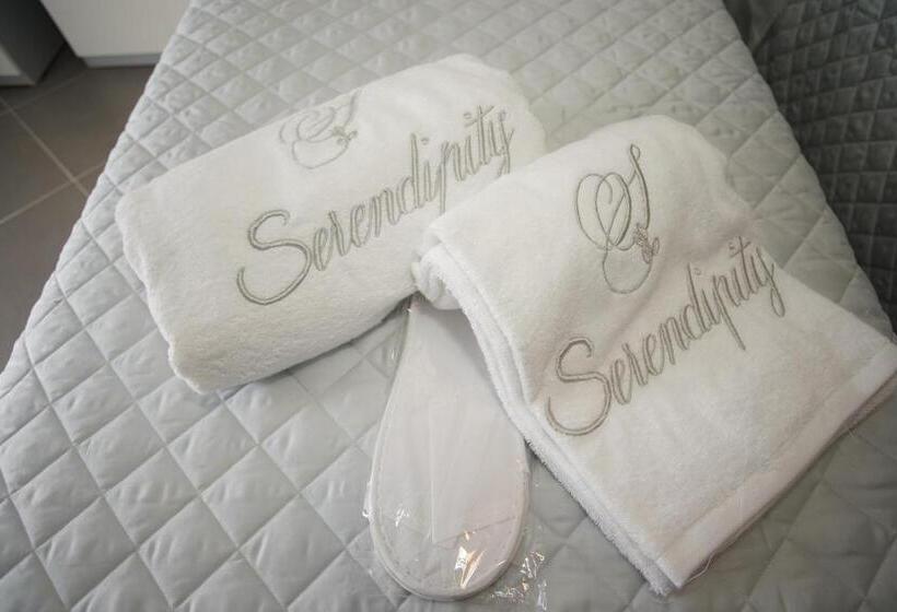 디럭스 룸, Serendipity B&b