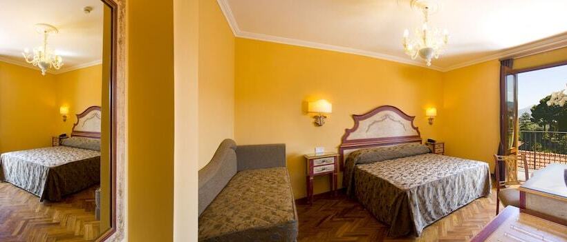 Трехместный Номер Deluxe Вид на Море, Palazzo Guardati