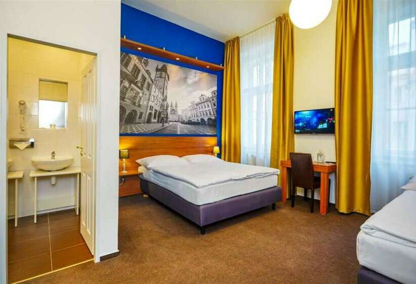 Standard Kolmen Hengen Huone, Metropolitan Old Town Hotel   Czech Leading Hotels