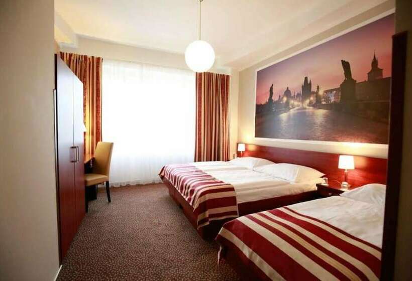 Standard Kolmen Hengen Huone, Metropolitan Old Town Hotel   Czech Leading Hotels
