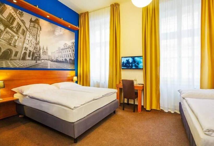 Standard Kolmen Hengen Huone, Metropolitan Old Town Hotel   Czech Leading Hotels