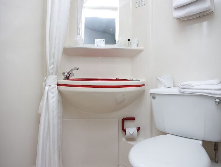 Номер Стандарт, The Dolby Hotel Liverpool   Free City Centre Parking