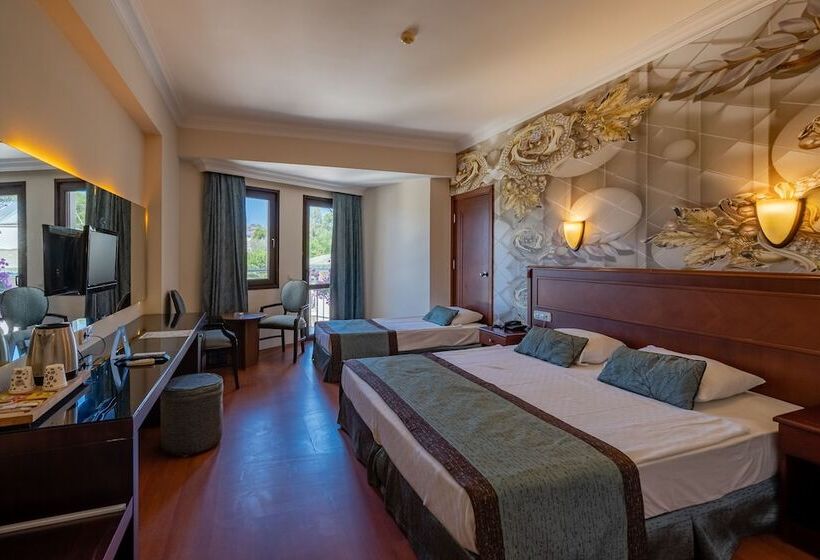 Номер Стандарт Трехместный, Golden Age Hotel Bodrum