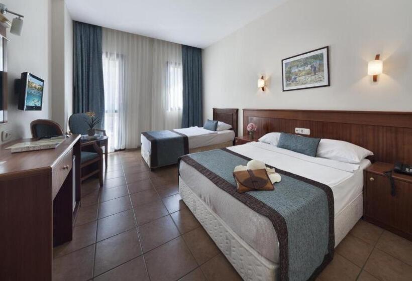 Номер Стандарт Трехместный, Golden Age Hotel Bodrum