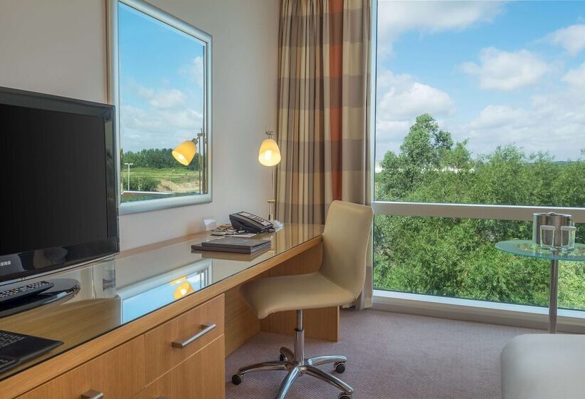 اتاق استاندارد, Hilton Reading