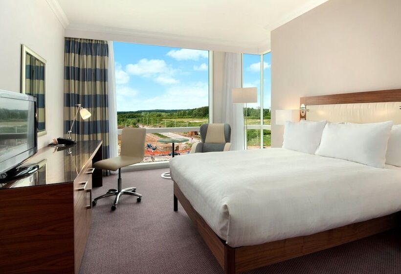 اتاق لوکس, Hilton Reading