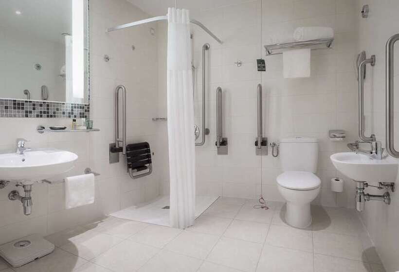 اتاق استاندارد برای معلولان, Hilton Reading