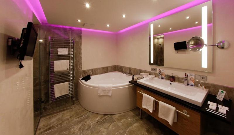Полулюкс, Wellness Hotel Bayerischer Hof