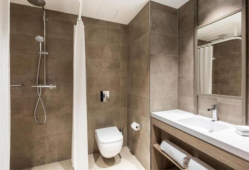 חדר סטנדרט עם מיטת קינג, Ac Hotel By Marriott Wuerzburg