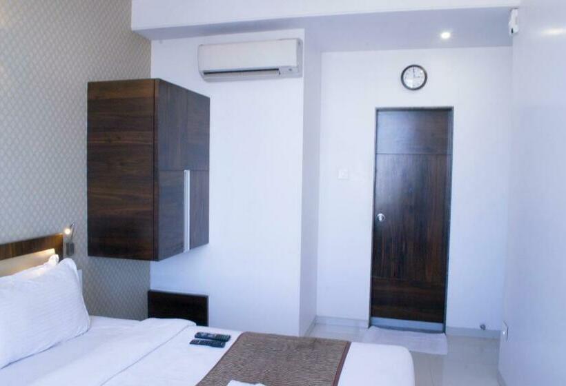 Номер Стандарт, Sri Sri Executive, Kolhapur