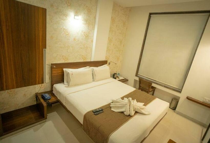Номер Стандарт, Sri Sri Executive, Kolhapur