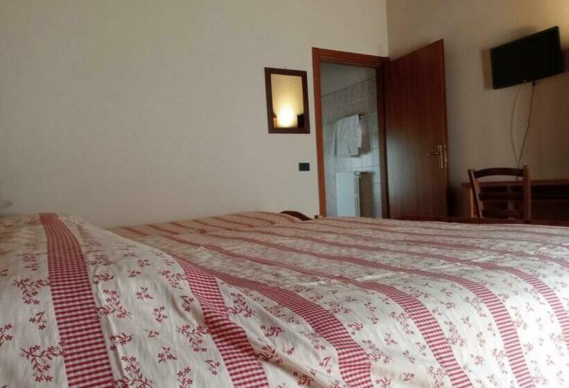 Номер Стандарт, Agriturismo Raimondi Cominesi Amilcare