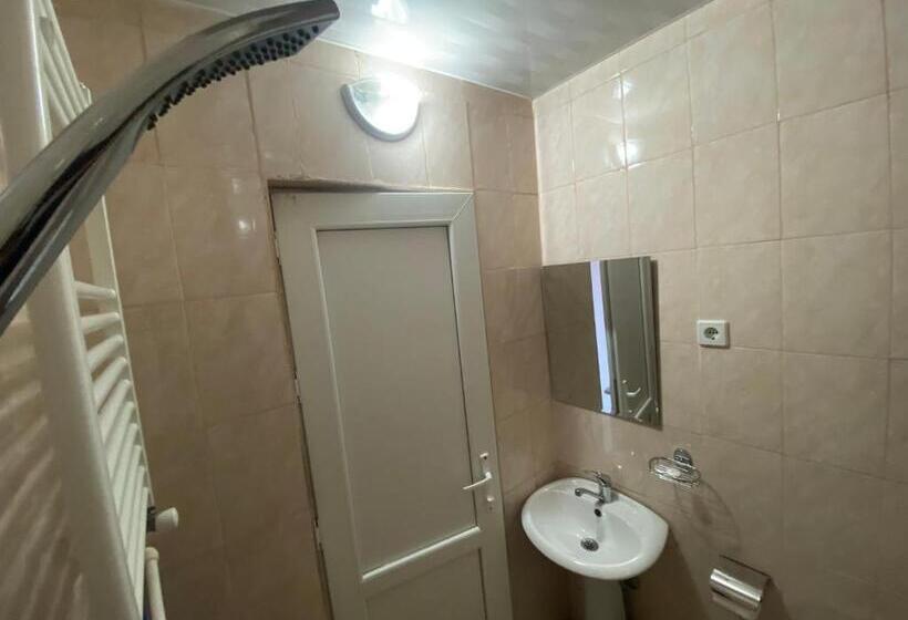اتاق استاندارد, G & J