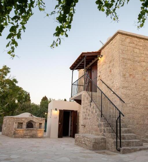 آپارتمان 1 خوابه با تراس, Droshia Traditional Homes, Coco Mat Full Experience