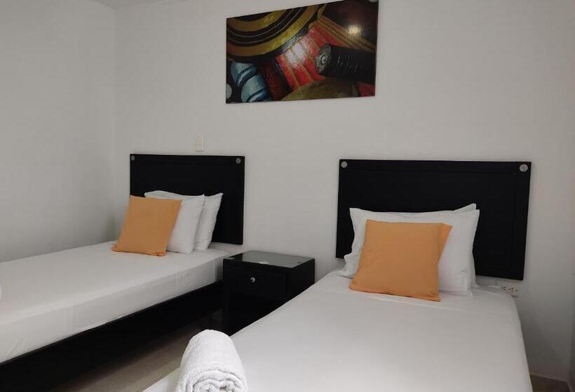 Standart Oda, Escala